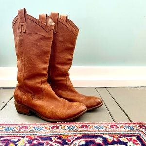 FRYE Cognac Carson Western Boots 8.5